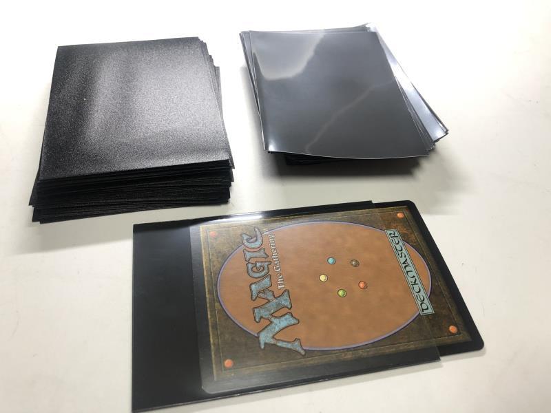 Lenayuyu 100pcs Black color Protector Standard MTG Card Sleeves 66x91mm Glossy