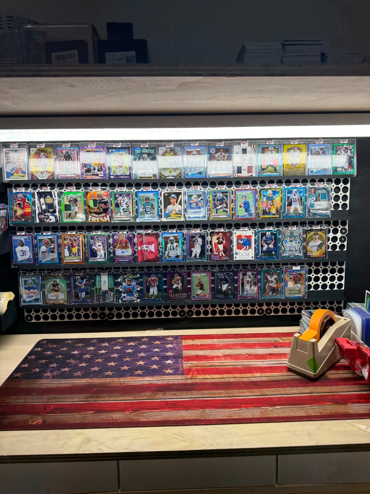 Honeycomb Trading Card Display Stand – 10×10 Adjustable Wall Mount Display Rack
