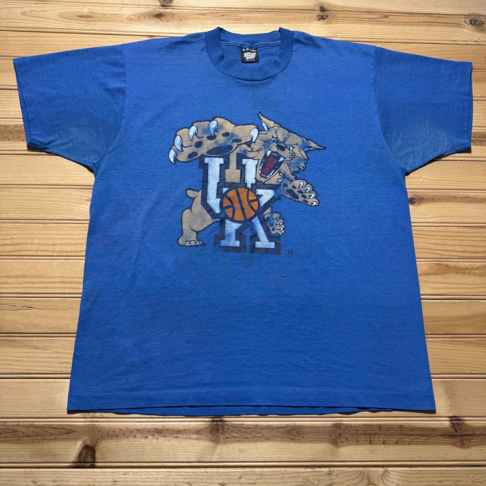 Vintage 80s Kentucky Wildcats NCAA Basketball Mascot Graphic T-Shirt USA – XL