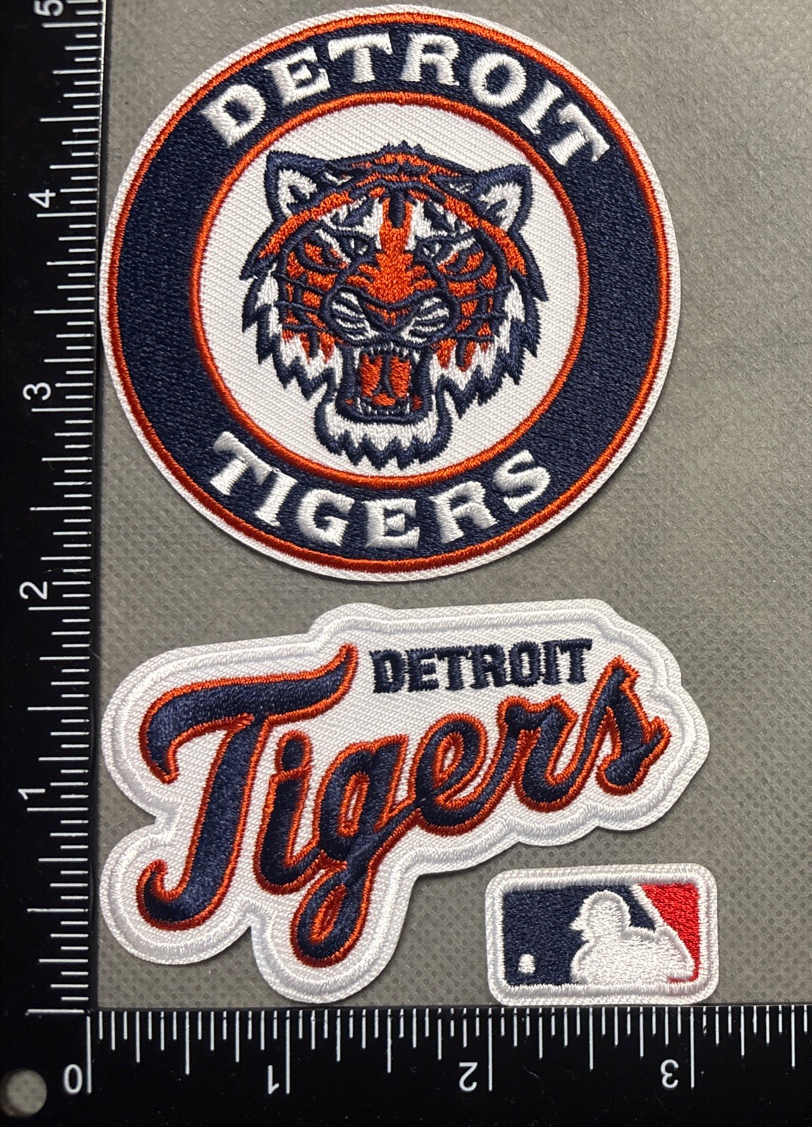 DETROIT TIGERS LOT SET OF 3 IRON ON PATCHES