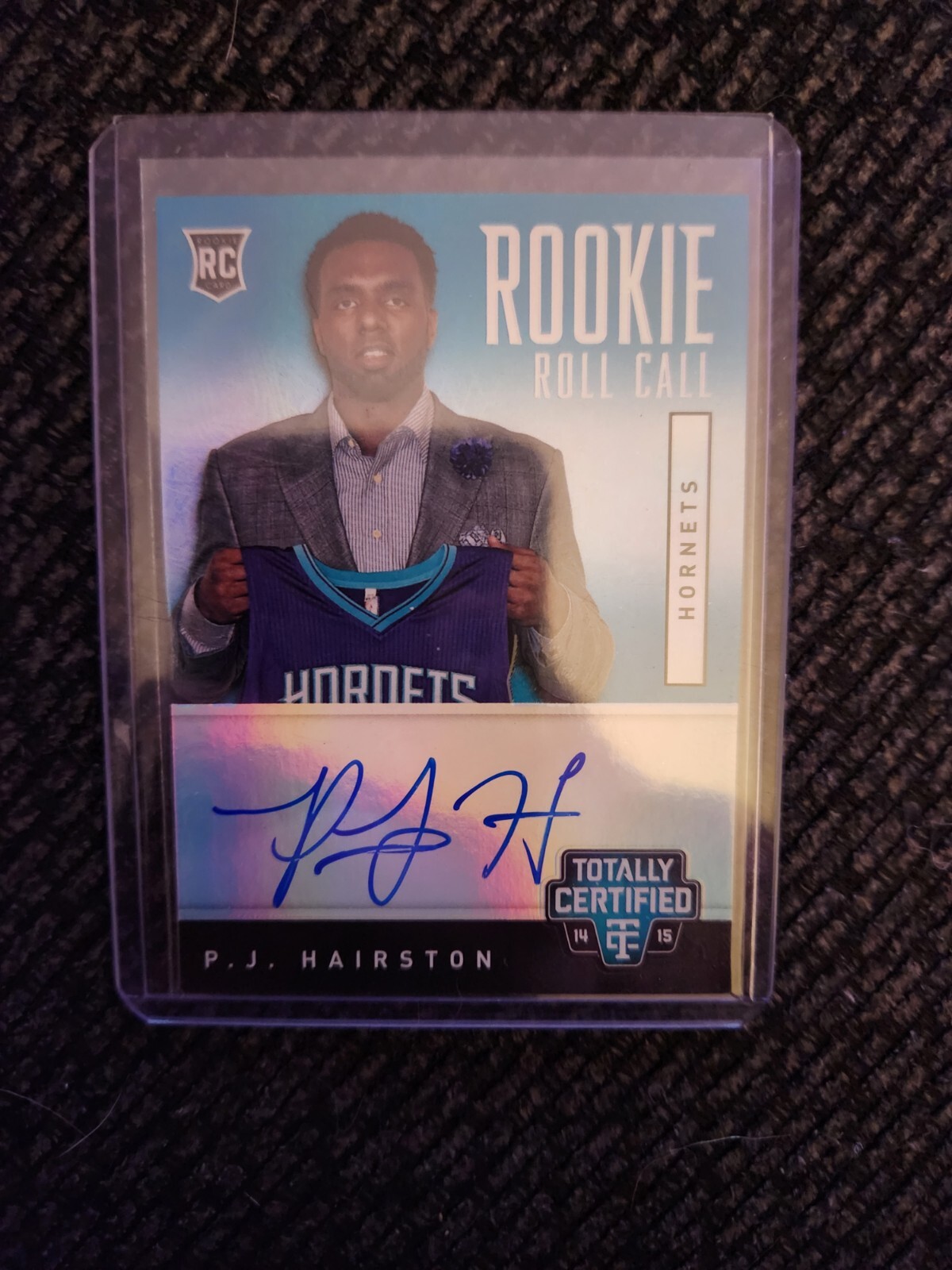 P.J. HAIRSTON 2014-15 TOTALLY CERTIFIED 09/25 ROOKIE ROLL CALL MIRROR RC AUTO