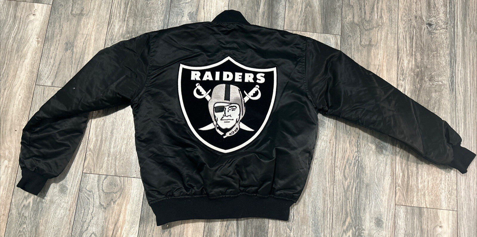 Starter Pro Line Oakland Raiders NFL Satin Jacket Shield Logo Men’s M Vintage