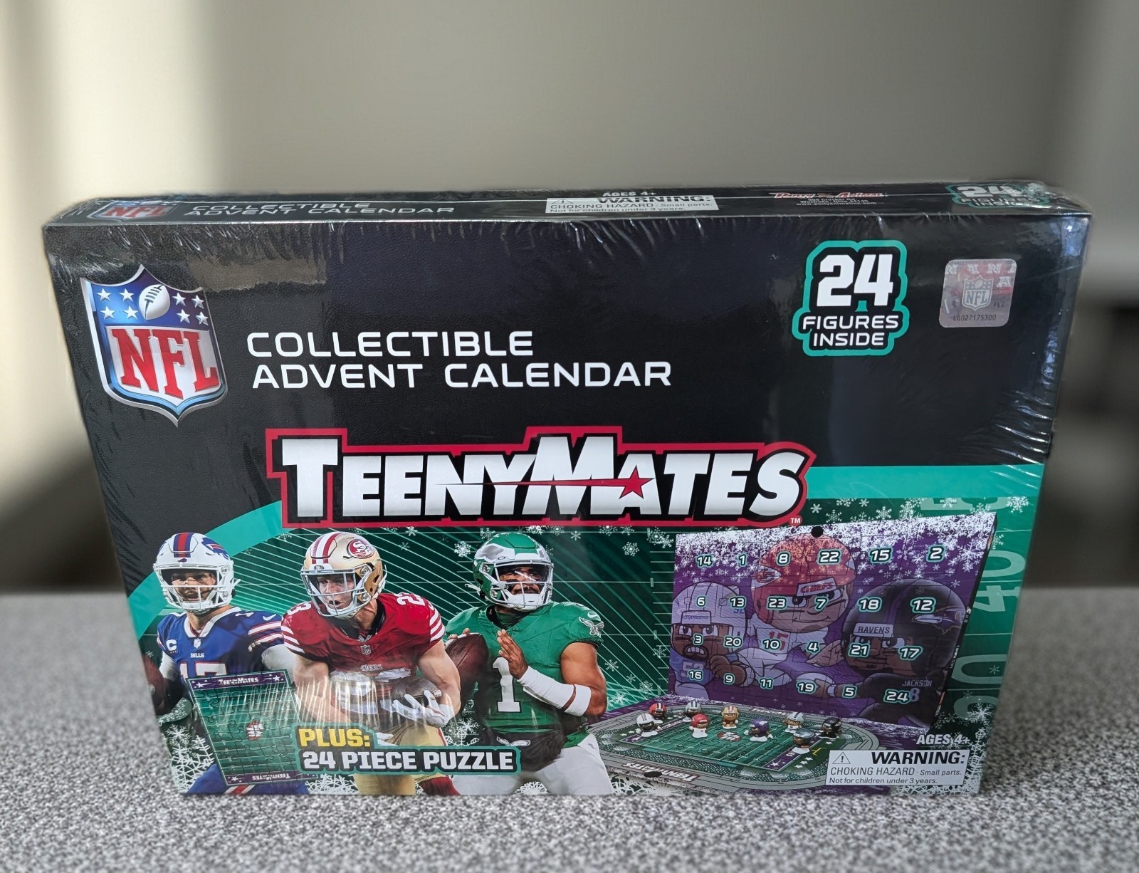 2025 NFL TeenyMates Football NFL Advent Calendar SEALED EXCLUSIVE RARE FIGURES