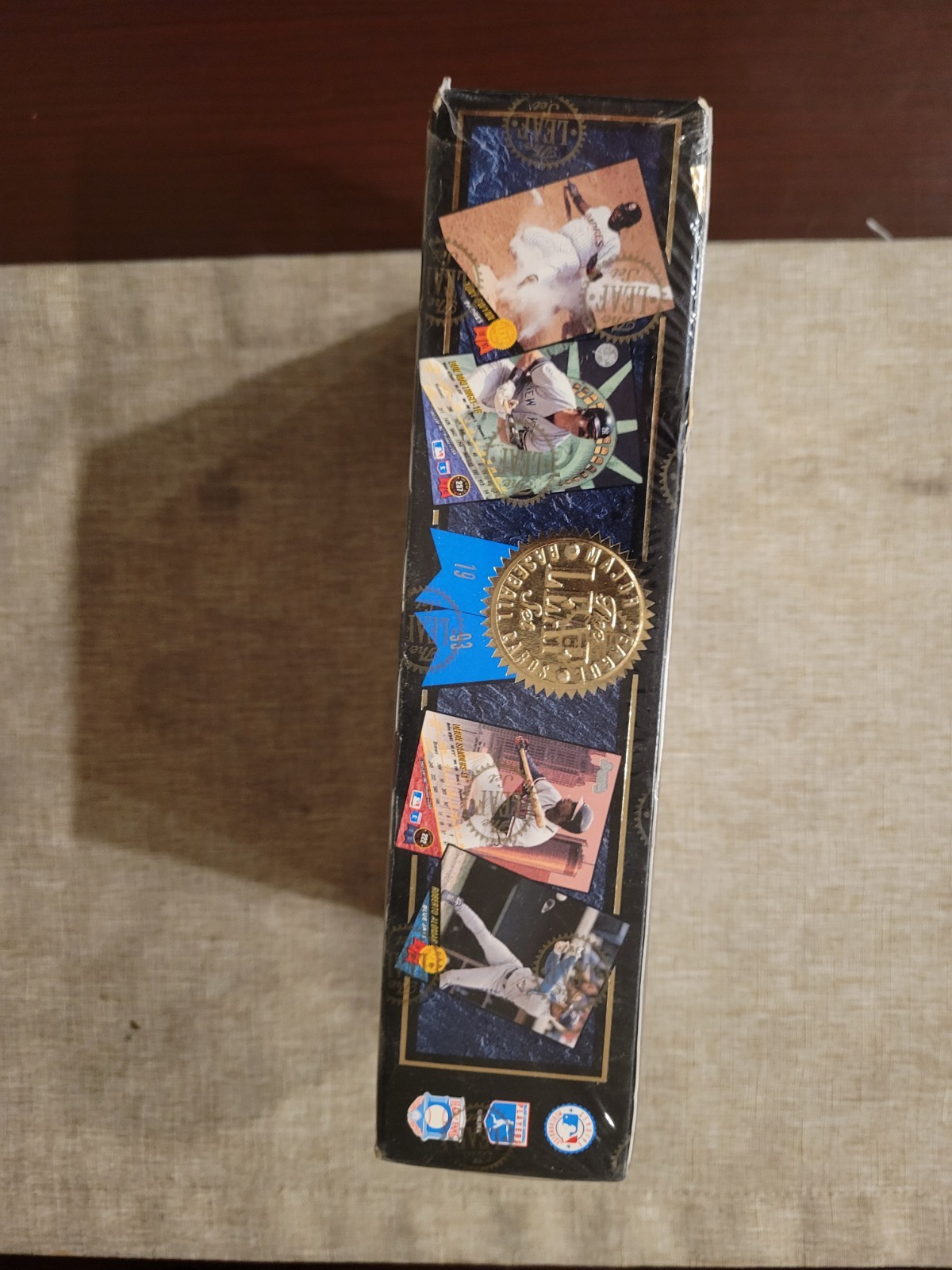 Leaf 1993 The Leaf Set Series 1 MLB Baseball Box 36 Count 14 Cards