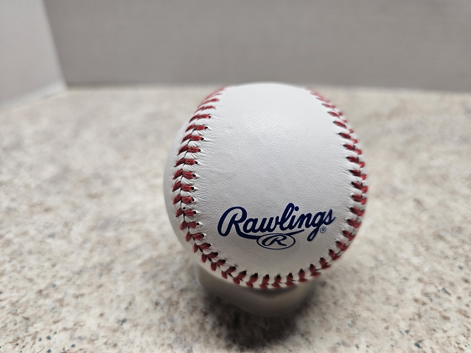 Altoona Curve? MiLB Unknown Autographed Baseball No COA In Case