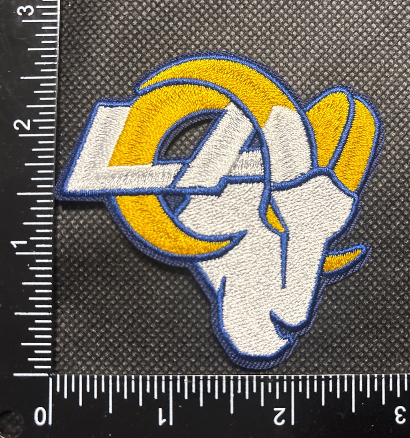 LOS ANGELES RAMS NFL FOOTBALL IRON ON EMBROIDERED PATCH SEE PHOTOS