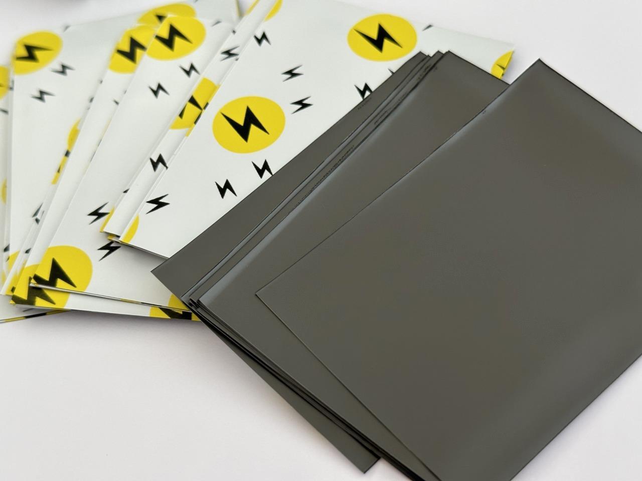 Lenayuyu 600pcs Lightning Protector Standard MTG Card Sleeves 66x91mm Matte