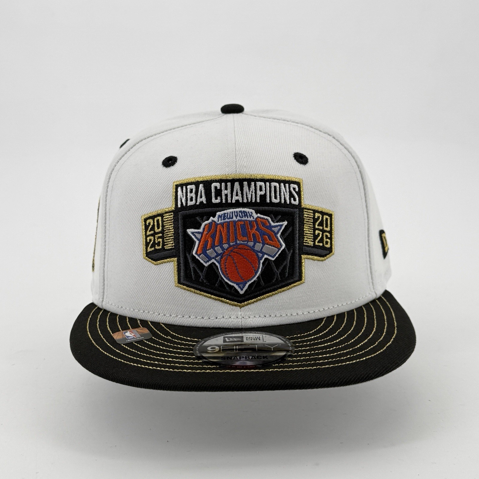 New York Knicks New Era NBA 2026 Champions Locker Room Snapback Hat SHIPPING NOW