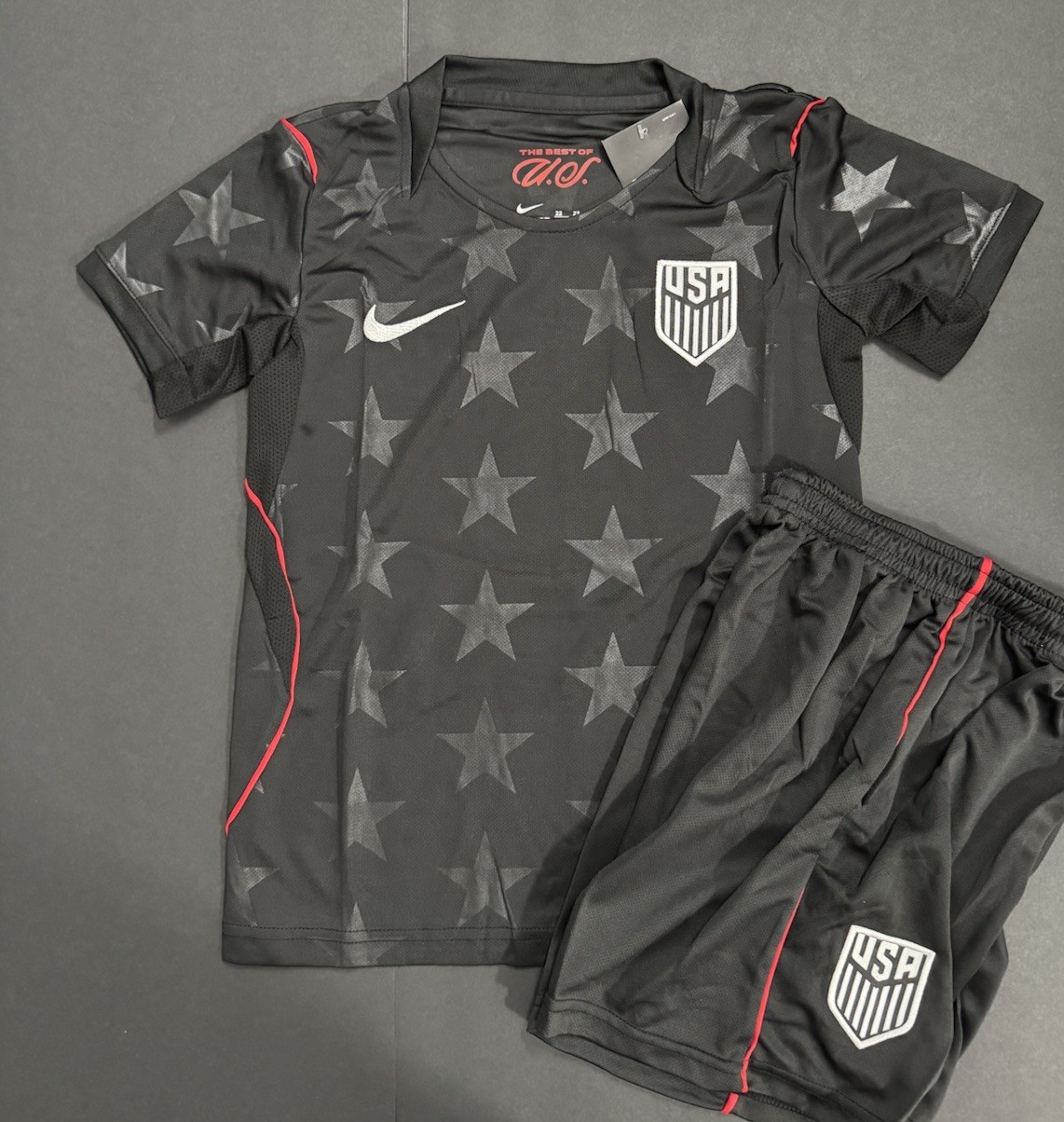 USA 2026 Kids Black Soccer Jersey & Shorts – Size 22 6-7 Years Old