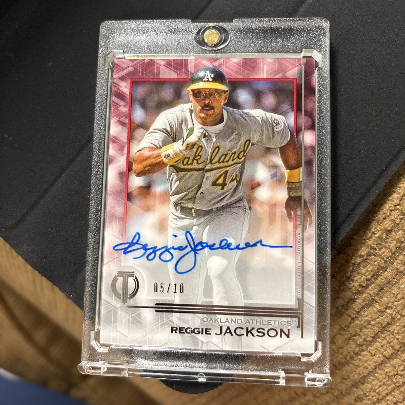2019 Topps Tribute Tribute Auto Red /10 Reggie Jackson #TA-RJA Auto HOF