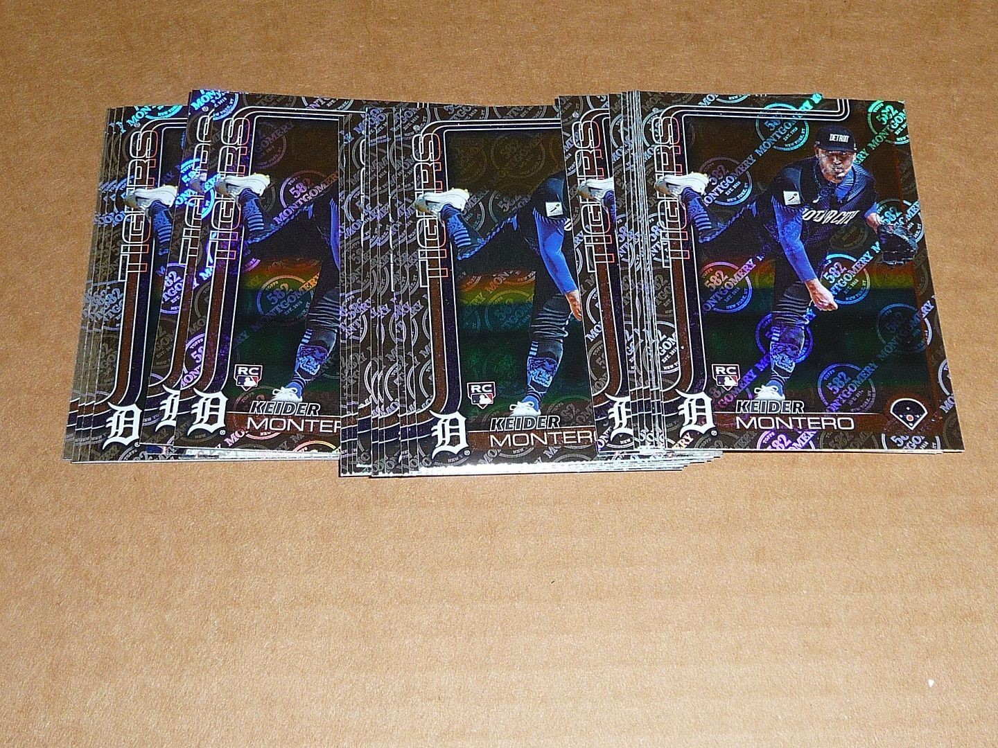 2025 Topps 582 MONTGOMERY CLUB FOIL LOT OF 35 CARDS KEIDER MONTERO TIGERS #665