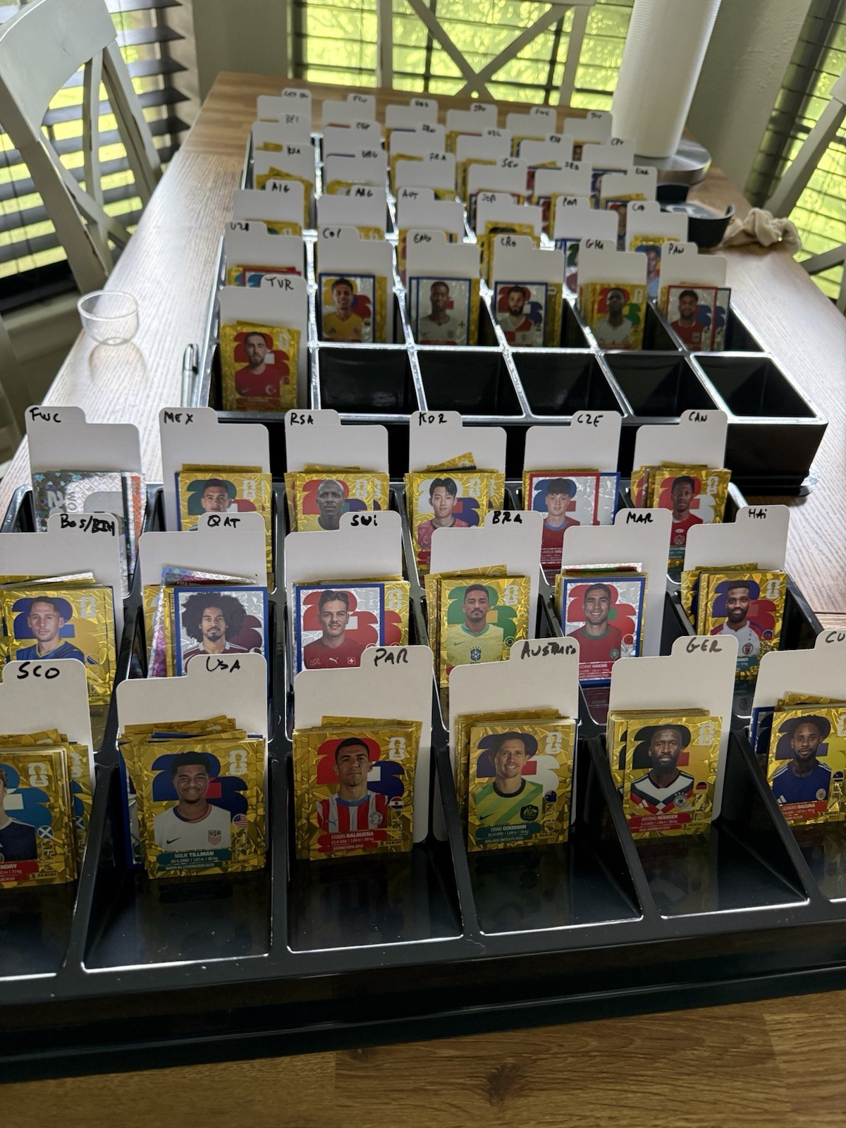 2026 PANINI WORLD CUP GOLD Crumple Stickers SINGLES – PICK Group B