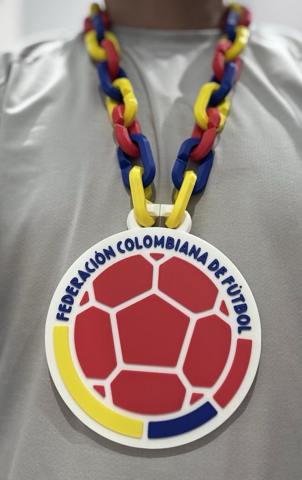 🔥🇨🇴COLOMBIA .⚽️ World Cup Logo Pendant,Hype Chain(FAST FREE SHIPPING)