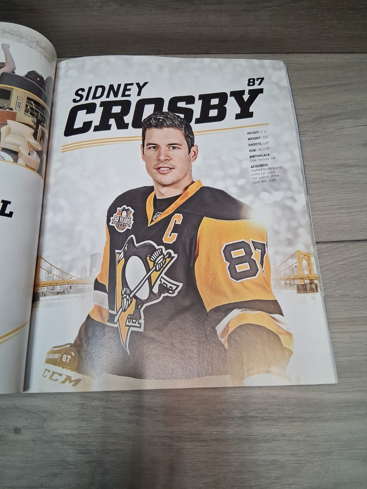 2016-2017 PITTSBURGH PENGUINS YEARBOOK – 50 Years – 1967-2017