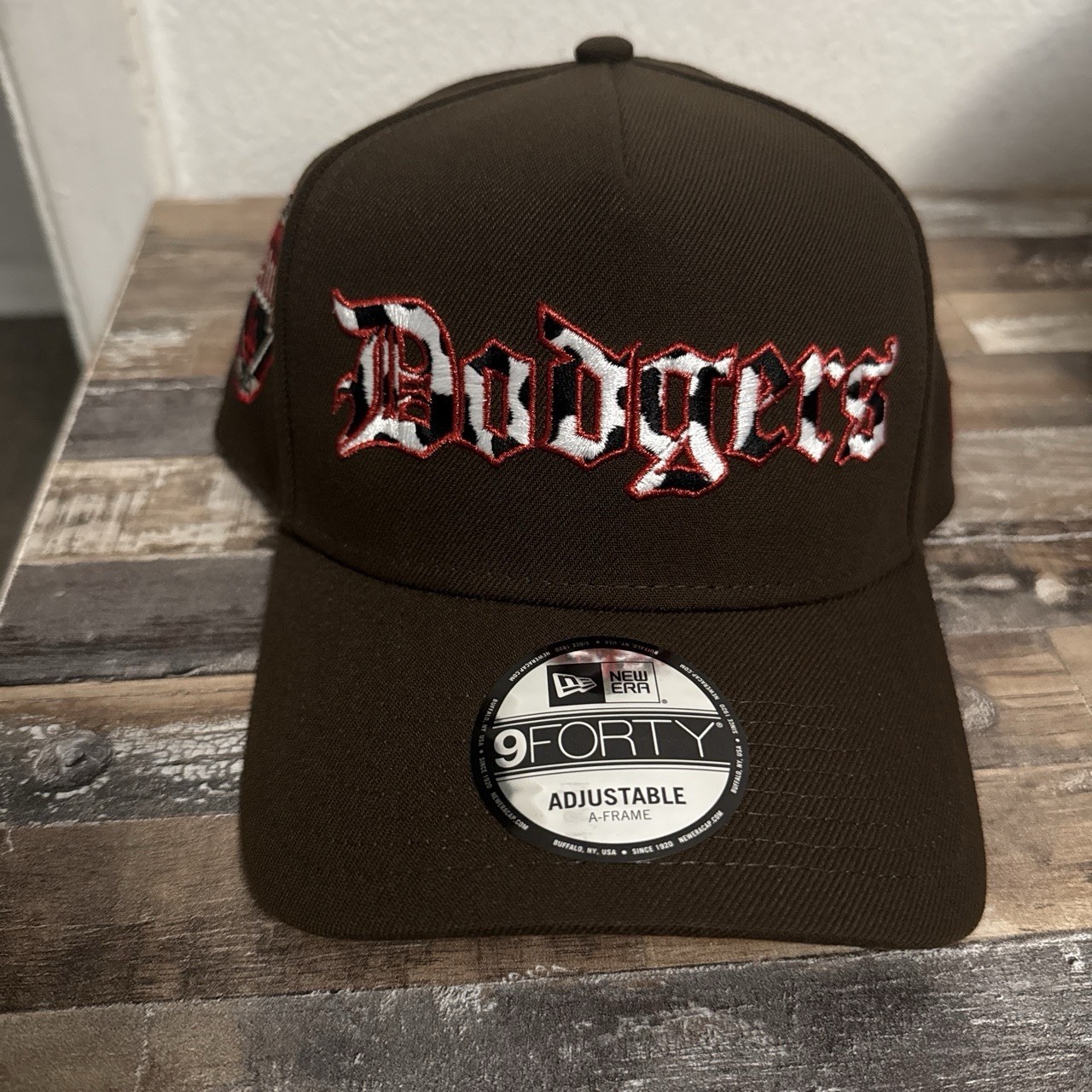 LA Dodgers 2024-25 Back To Back Champs New Era 9FORTY A-Frame Brown