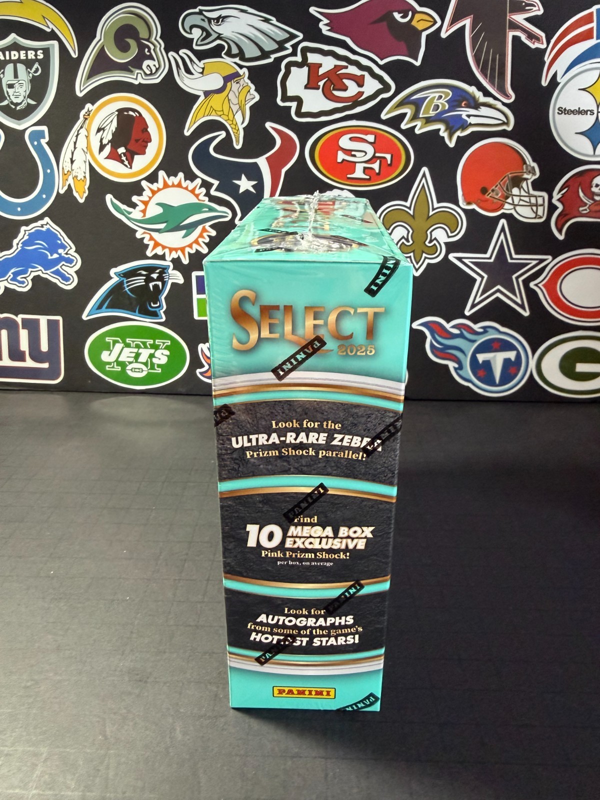 2025 PANINI SELECT FOOTBALL MEGA BOX (PINK PRIZM SHOCK PARALLELS!)