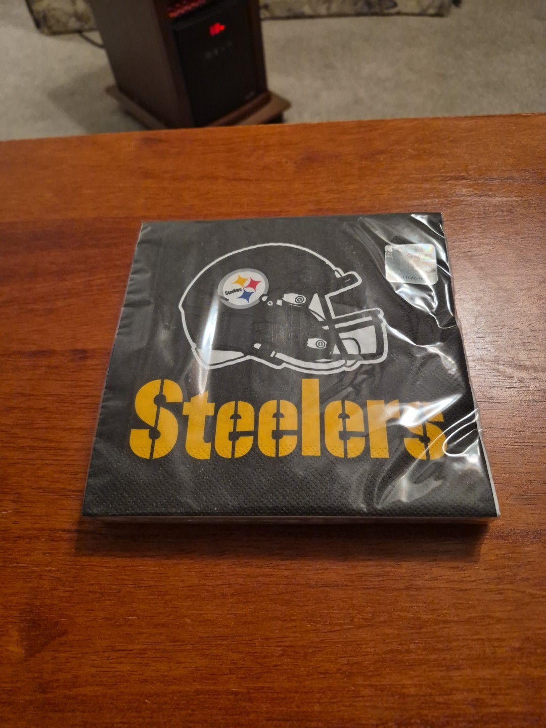 NFL Pittsburgh Steelers 16 Pack 12 7/8×12 3/4″ 2 Ply Napkins NIP MS000855