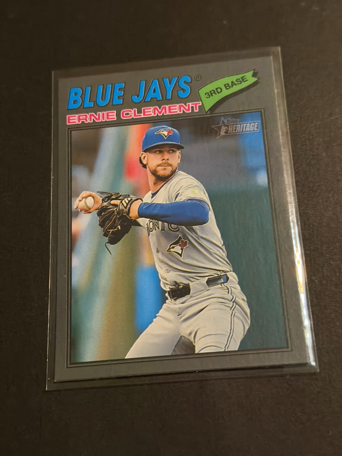 2026 Topps Heritage – Ernie Clement #21 Dark Grey Border