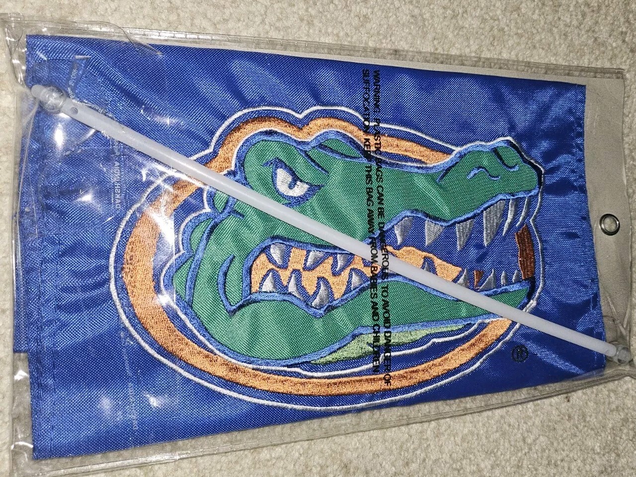 FLORIDA GATORS NCAA PREMIUM MINI GARDEN FLAG 15 X 10.5 New In Package