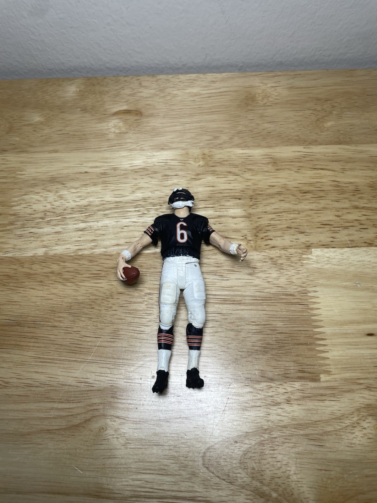 Jay Cutler 2010 McFarlane Toys NFL Football Playmakers Bears 4” Action Figure
