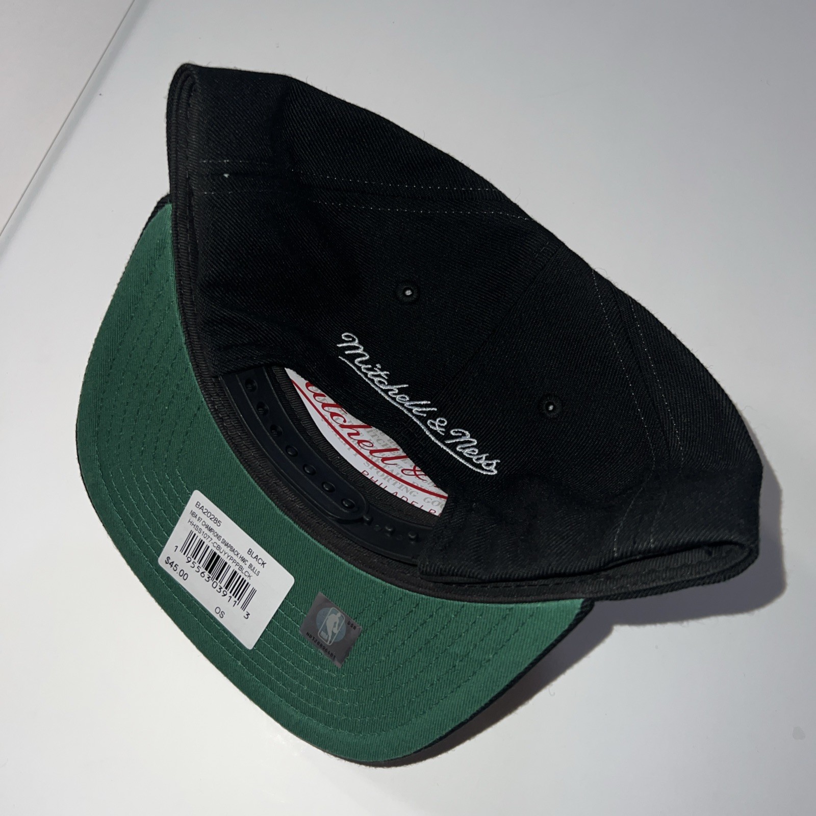 Mitchell & Ness Chicago Bulls 1997 Champions Snapback Hat Cap Jordan NEW