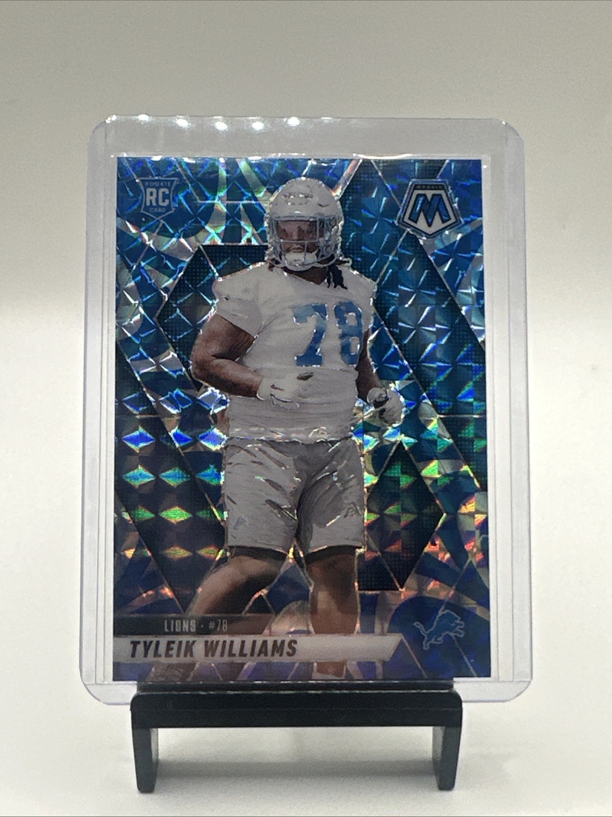 2025 Panini Mosaic – Rookies Tyleik Williams #397 Reactive Blue Mosaic Prizm