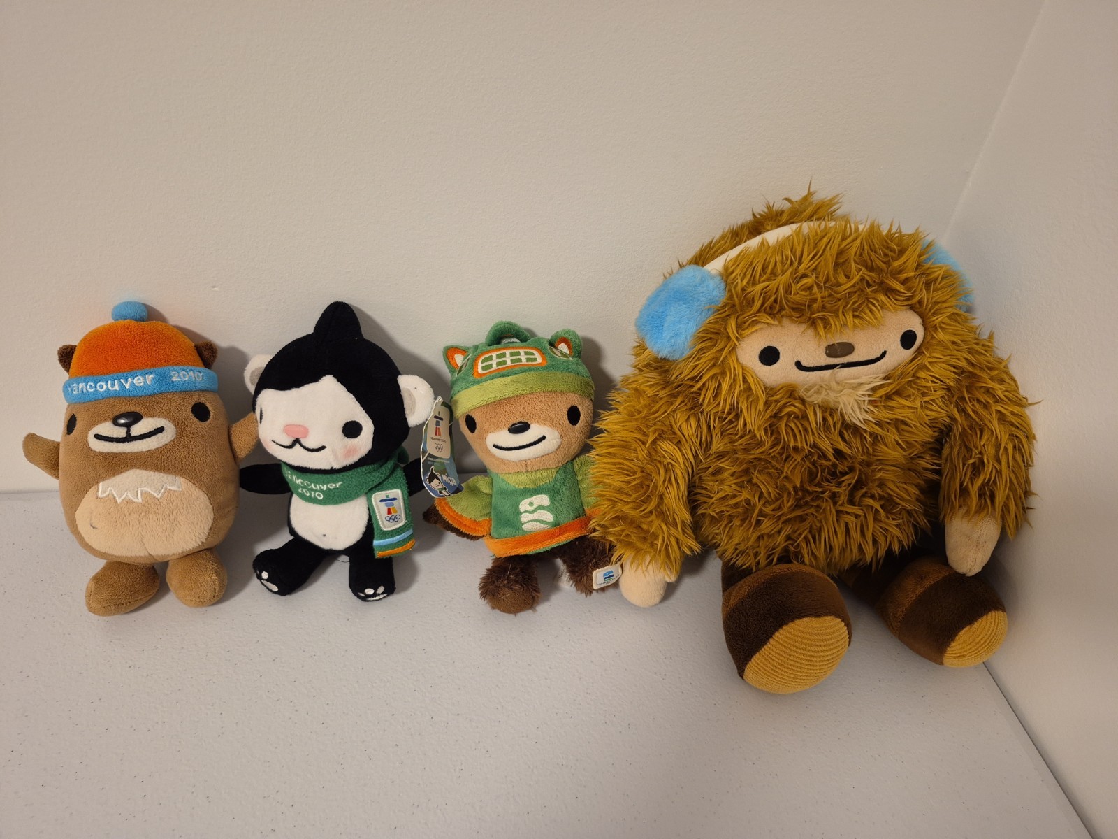 (X4) Vancouver 2010 Winter Olympics Mascot Plush Quatchi Miga Mukmuk Sumi Canada