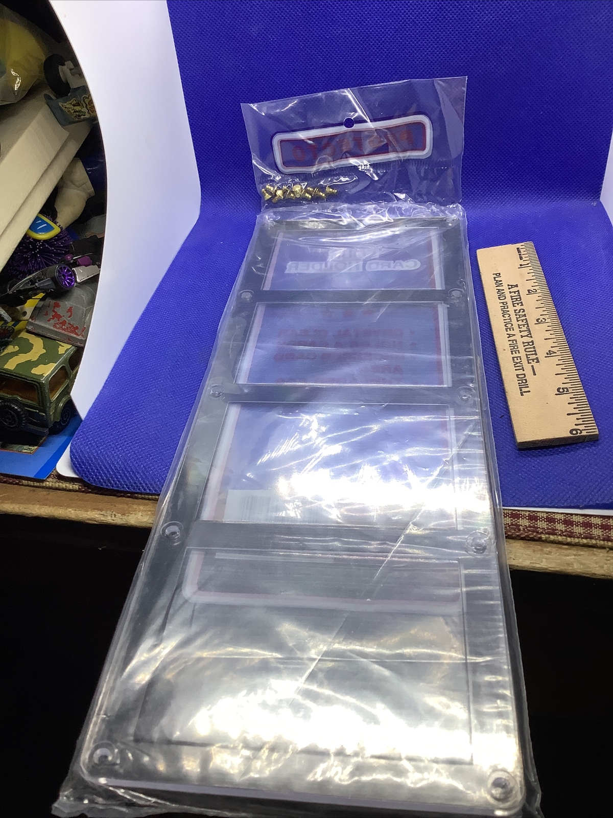 Protector four Card Holder black Outline 10 Screw Down New Item No. 5734
