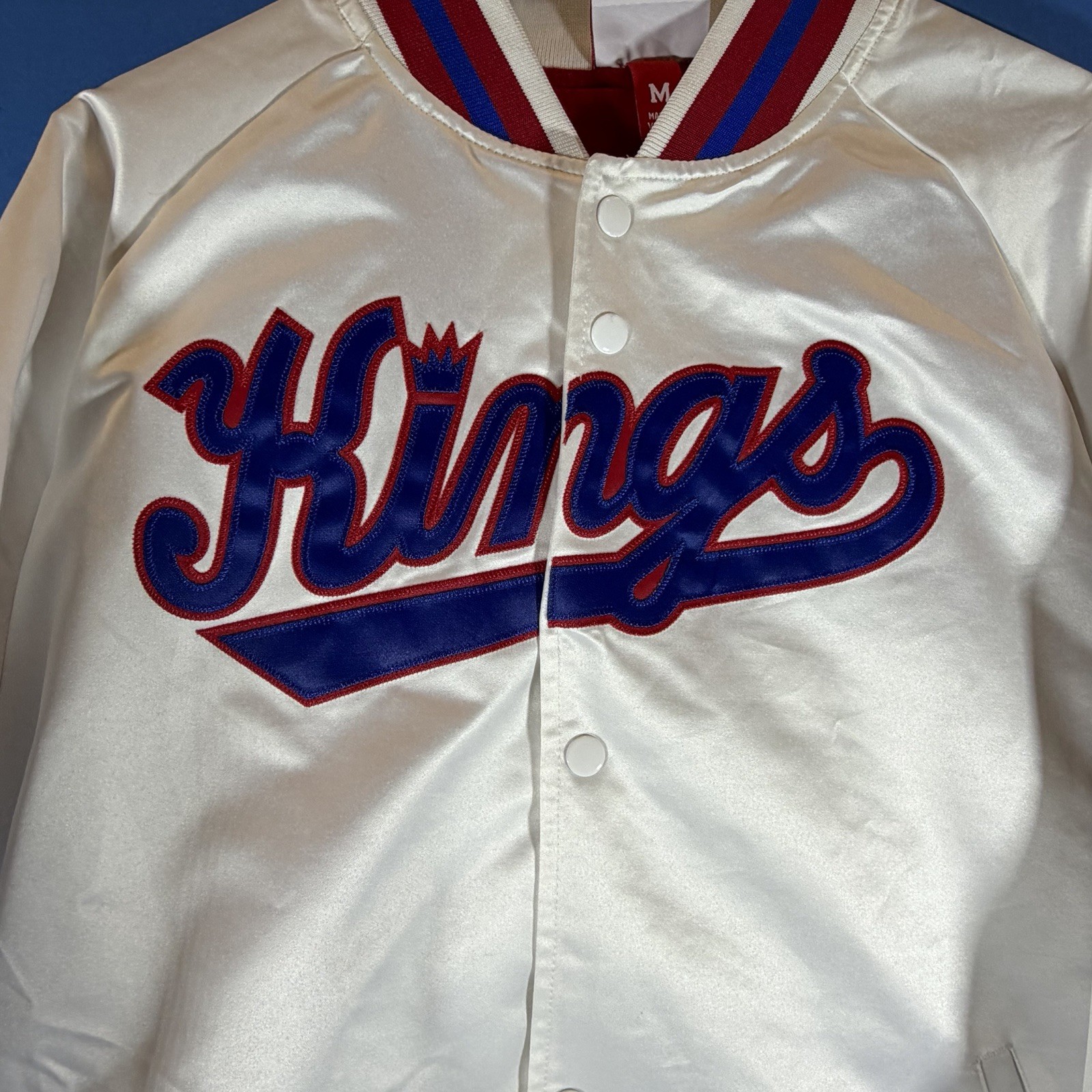 Sacramento Kings Mitchell & Ness Throwback Jacket- Men’s Medium. Very Nice!