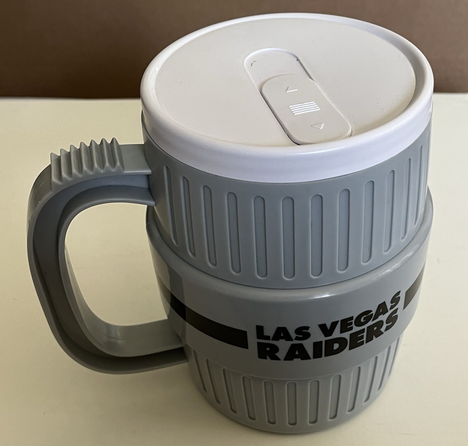 44 Oz Las Vegas Raiders Grey Coffee Mug Travel Cup Party Animal NFL Logo NEW