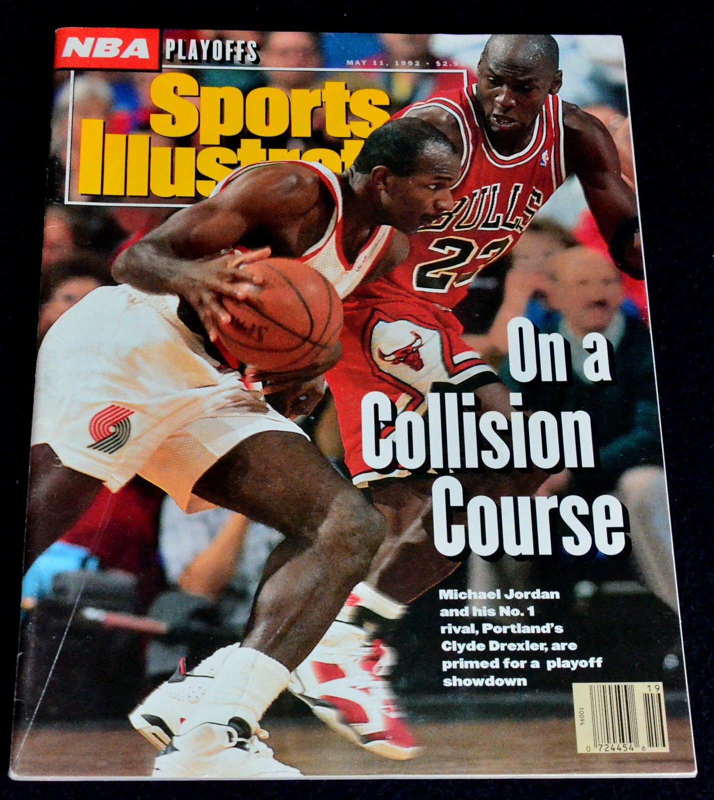 MICHAEL JORDAN 1992 NO LABEL NEWS STAND SPORTS ILLUSTRATED vs CLYDE DREXLER