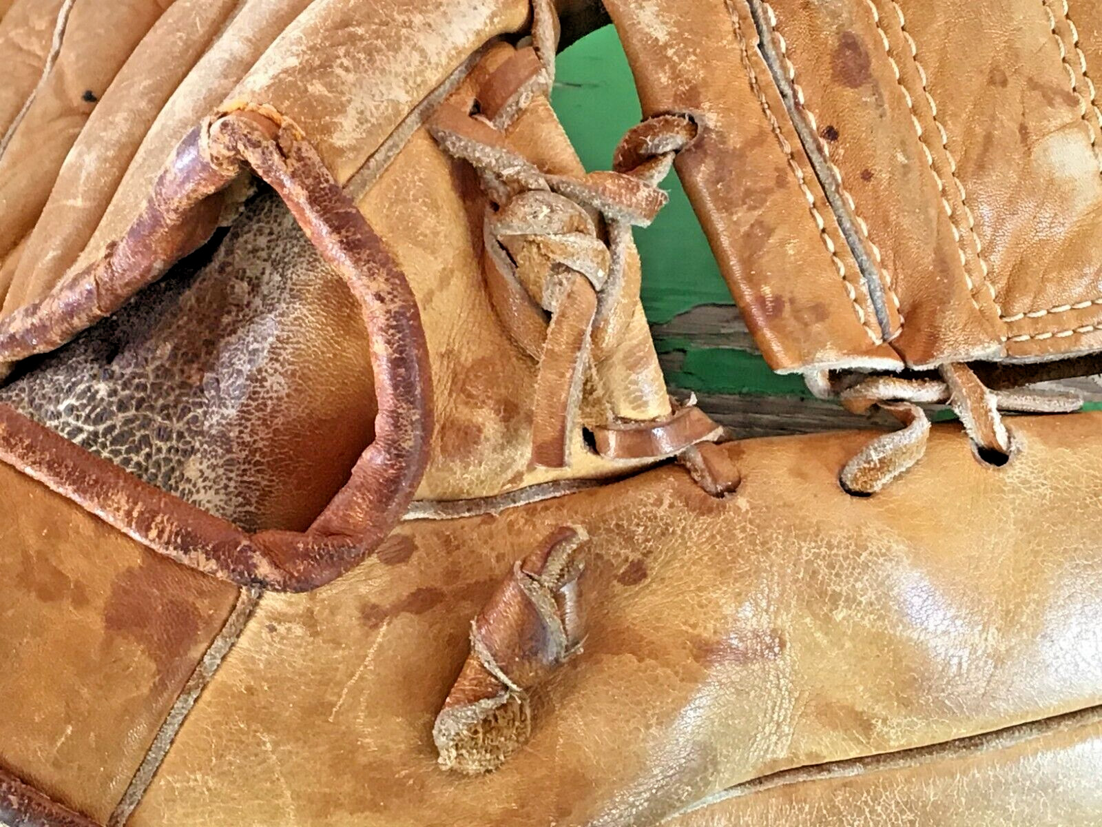 Vintage WARDS HAWTHORNE Leather Baseball Glove Professional Model Japan