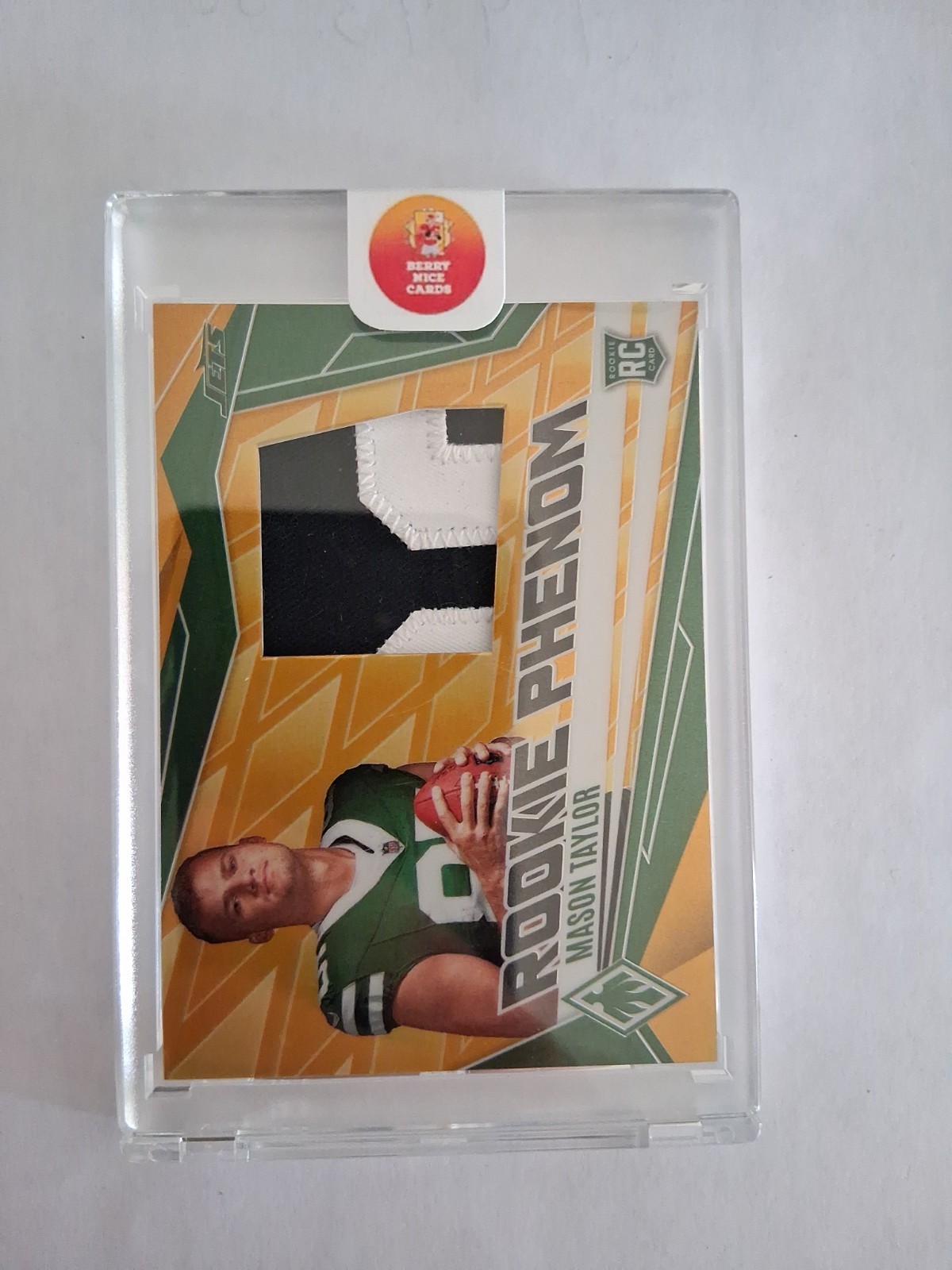 2025 Panini Phoenix – Rookie Phenom Jersey Mason Taylor #PJY-MTR /10 (MEM, RC)