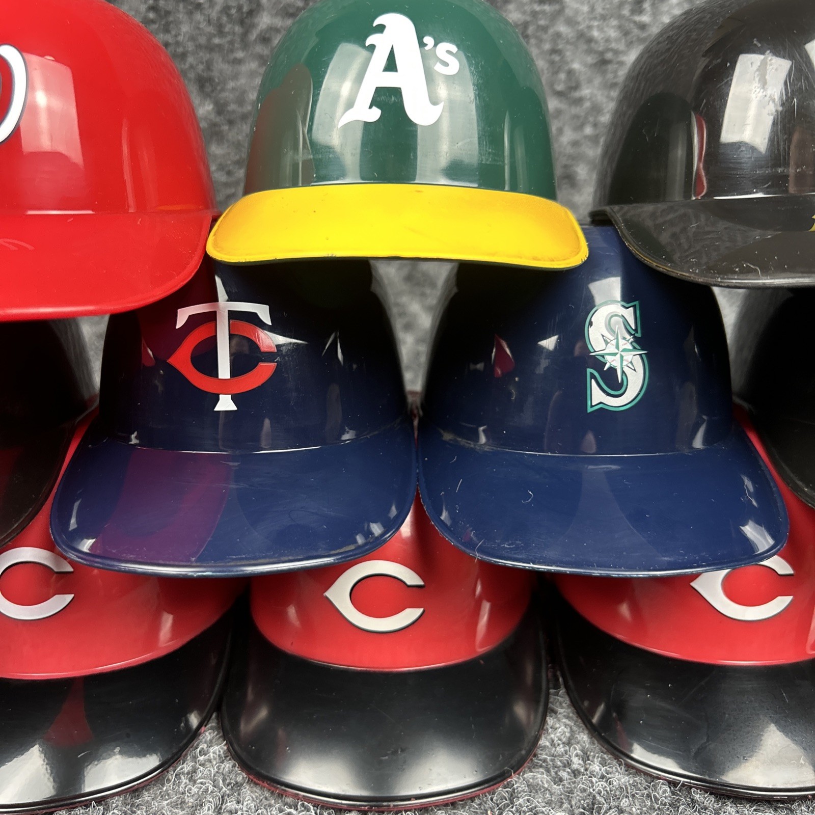Various MLB Baseball Ice Cream Snack Mini 16 Helmets Rawlings