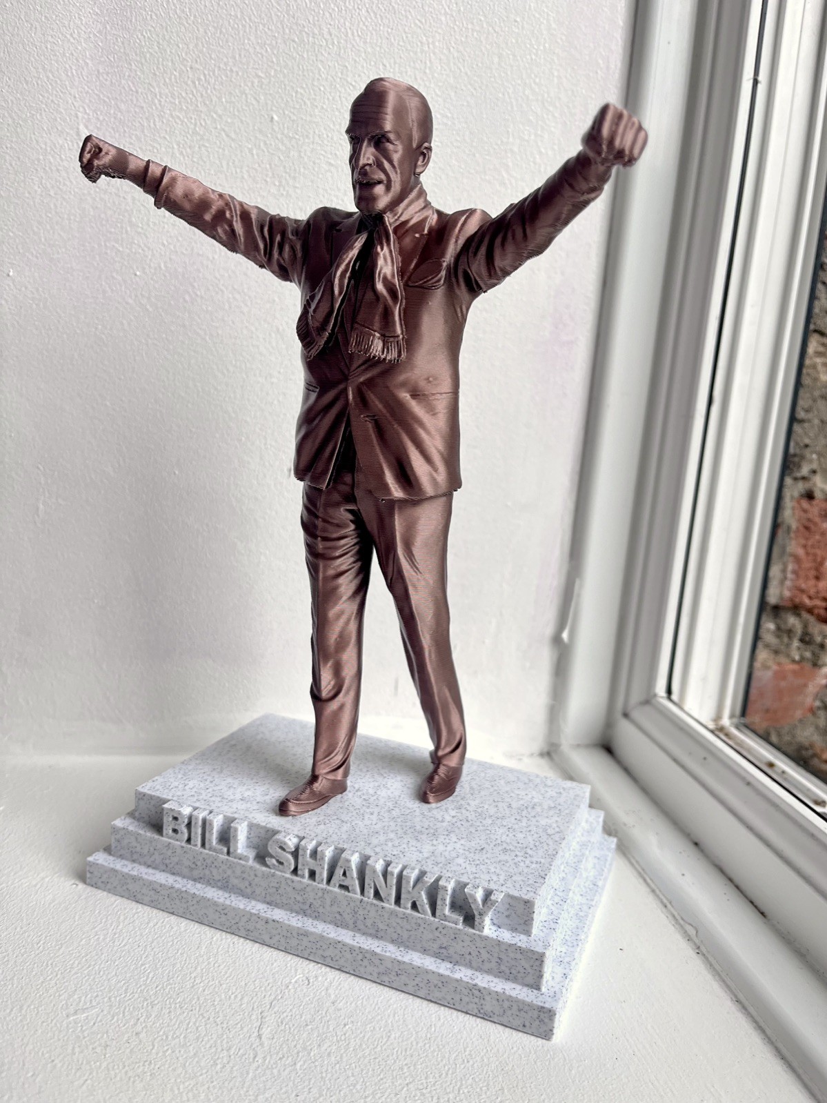 Bill Shankly – Liverpool Manager bronze effect 24cm statue