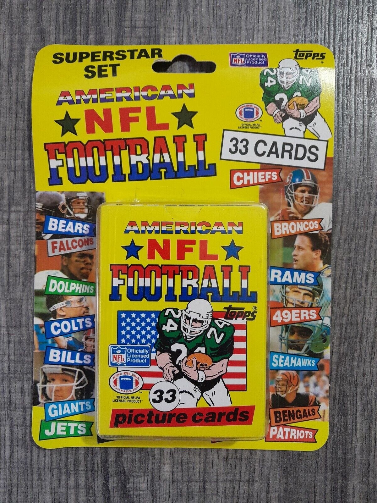 1989 Topps Football 33 card set Distinct numbered 1-33 United Kingdom Montana