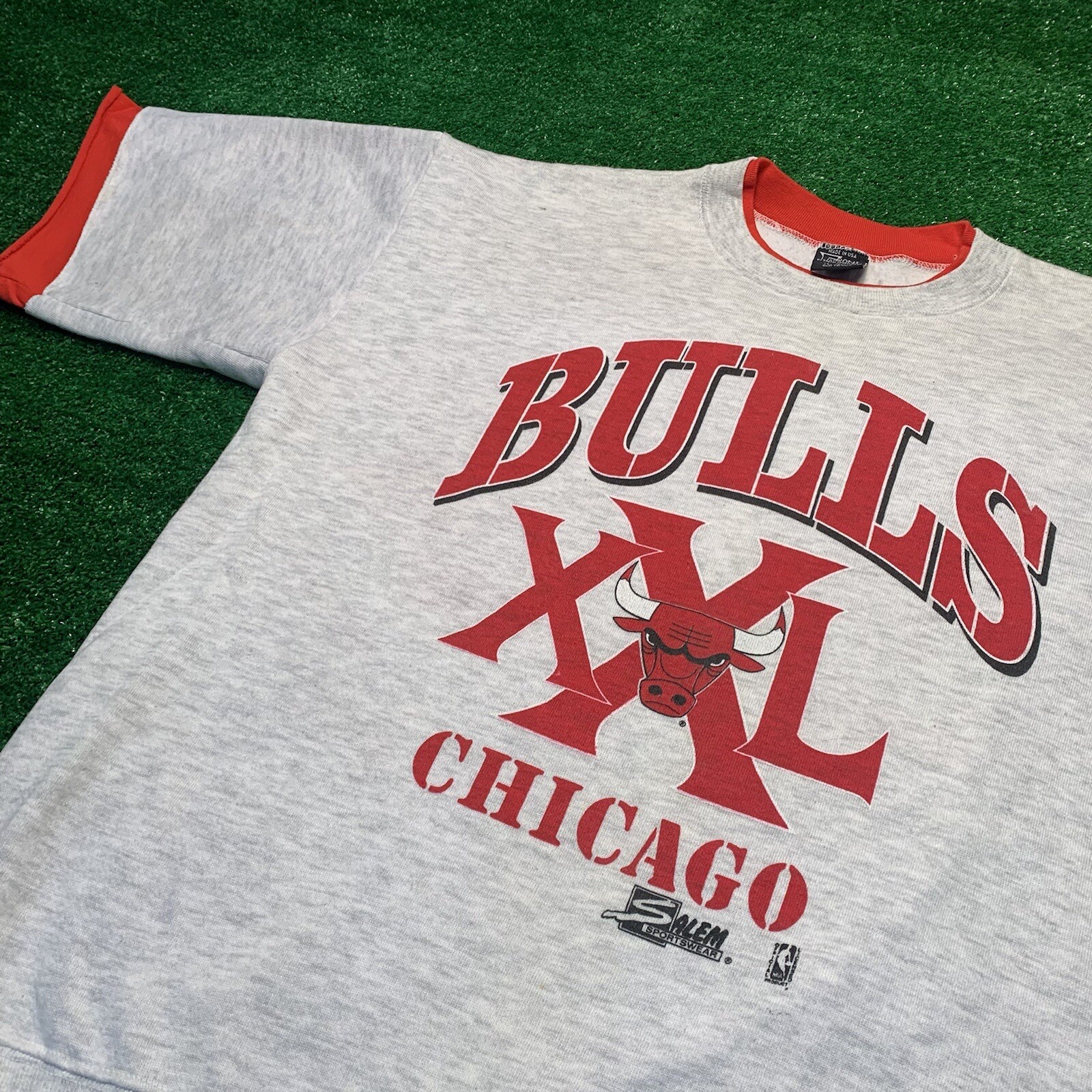 Vintage Front Row By Salem Sportswear Chicago Bulls MJ Short Sleeve Crewneck XL