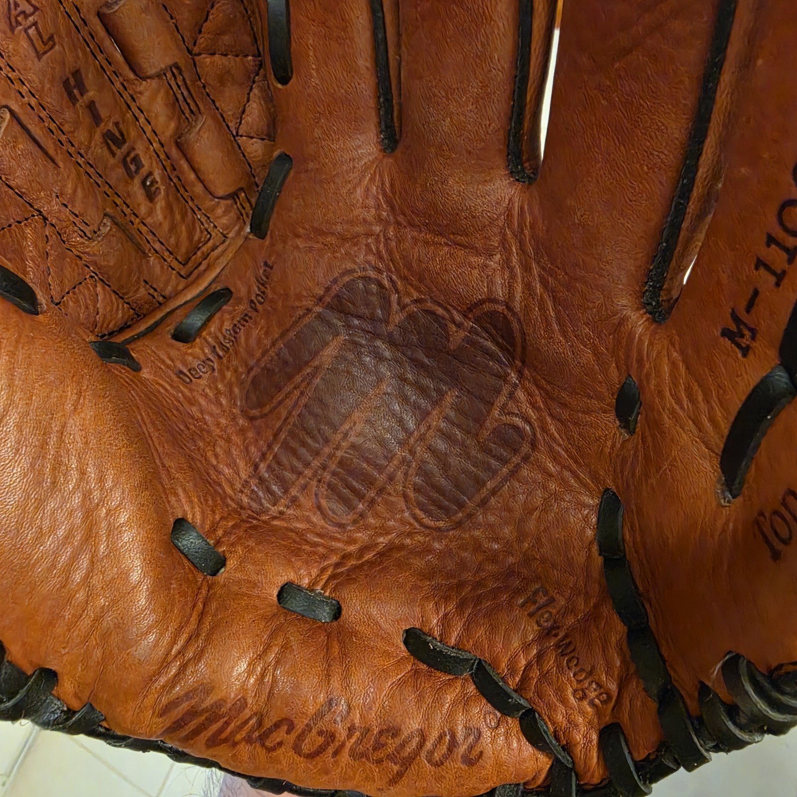 MacGregor Baseball Glove Leather RHT 12″ 95025 M-1100 Right Hand Throw