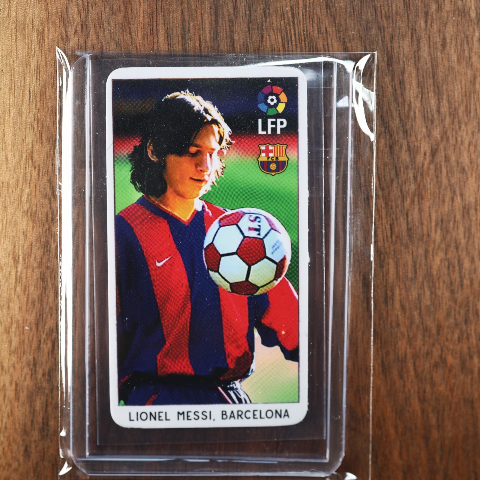 2004 Lionel Messi #30 LFP Italian Promo Mini Card Campiones Barcelona
