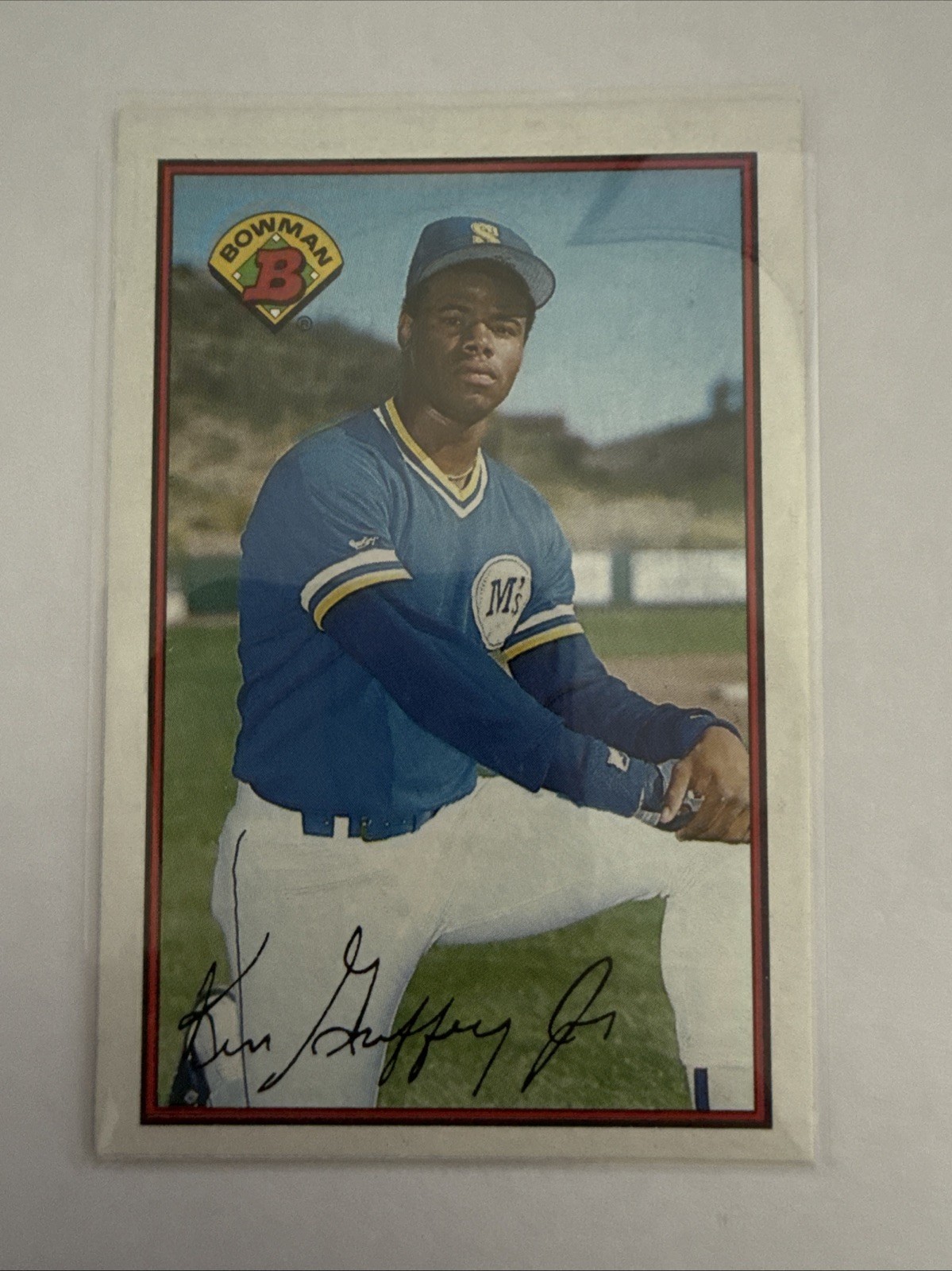1989 Bowman – Ken Griffey Jr #220 (RC)