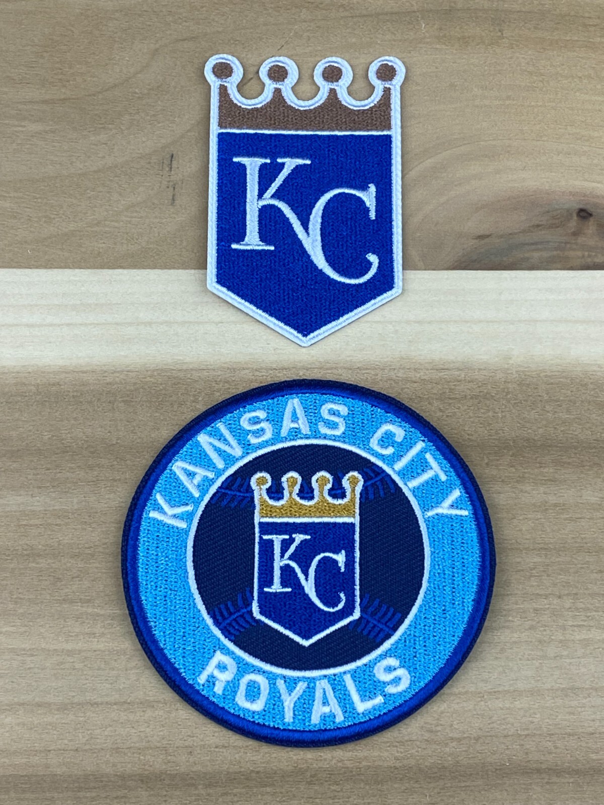 KANSAS CITY ROYALS LOT SET OF 2 IRON ON PATCHES 3″
