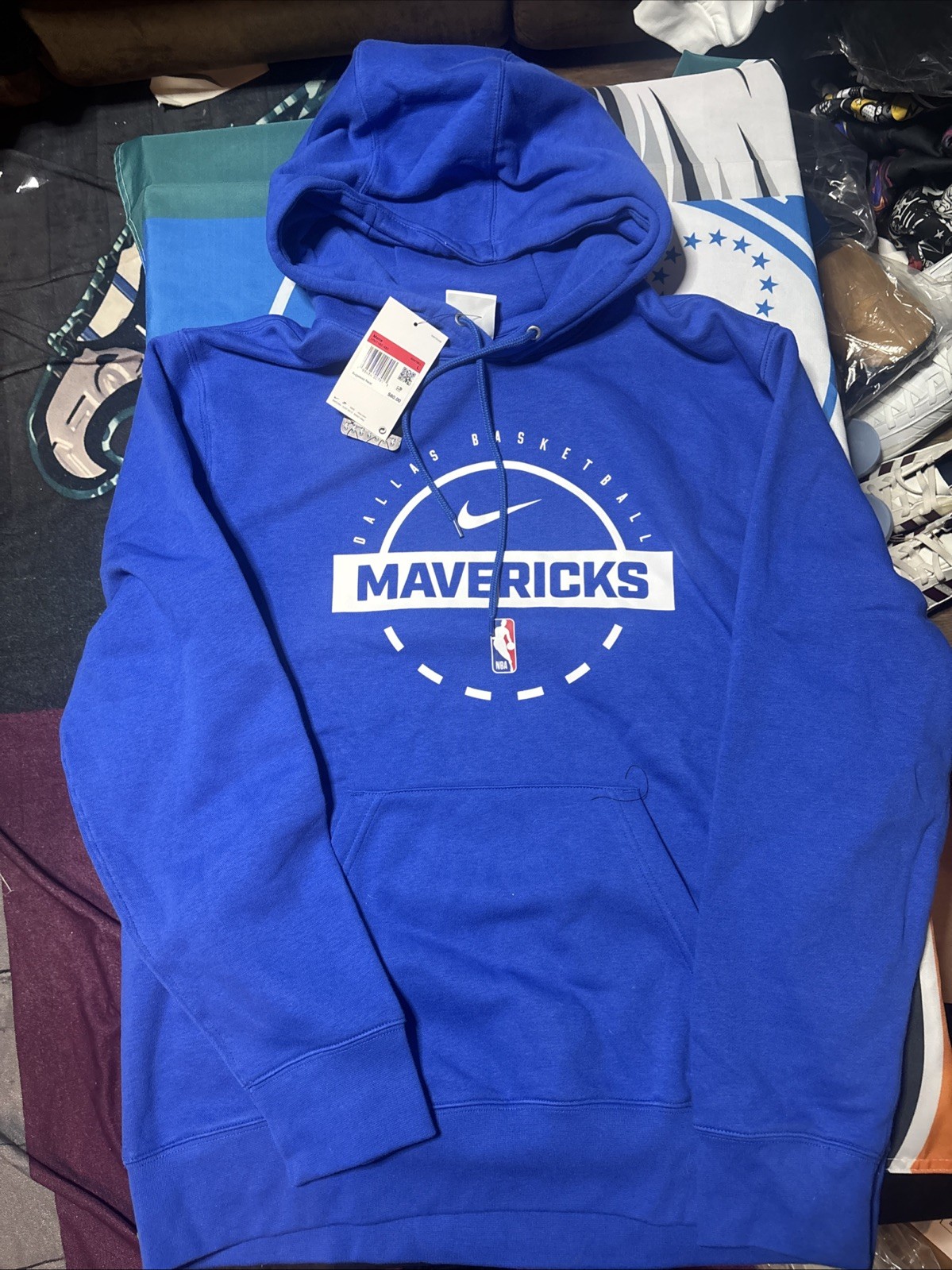 NWT Men’s Large Dallas Mavericks Mike Blue Pullover Hooded Sweatshirt