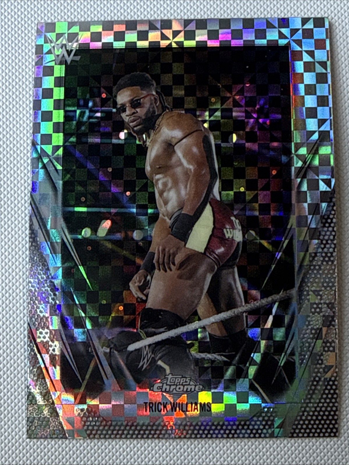 X-FRACTOR REFRACTOR 2026 Topps Chrome WWE Wrestling Cards You Pick/Choose! READ*
