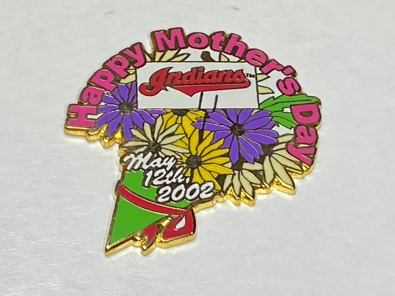 Cleveland Indians Lapel Pin Mom Flowers Happy Mother’s Day May 12 2002 5/12/02