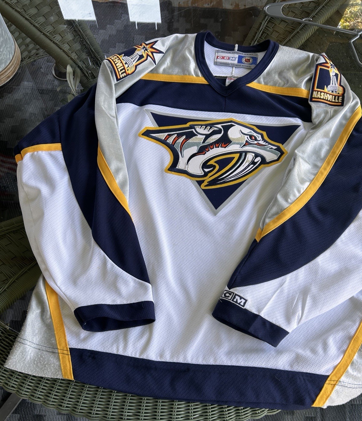 Nashville Predators Inaugural 1990s Pro Player White Hockey Jersey Size XXL