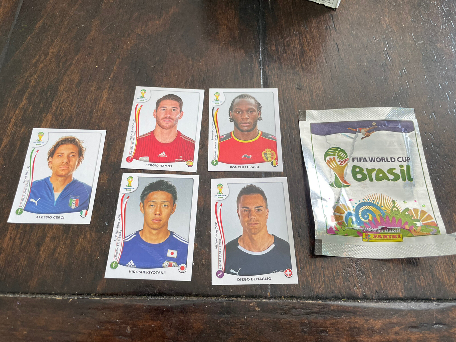 (1) Sealed Pack (5 Stickers) 2014 Panini World Cup Soccer Germany Champions