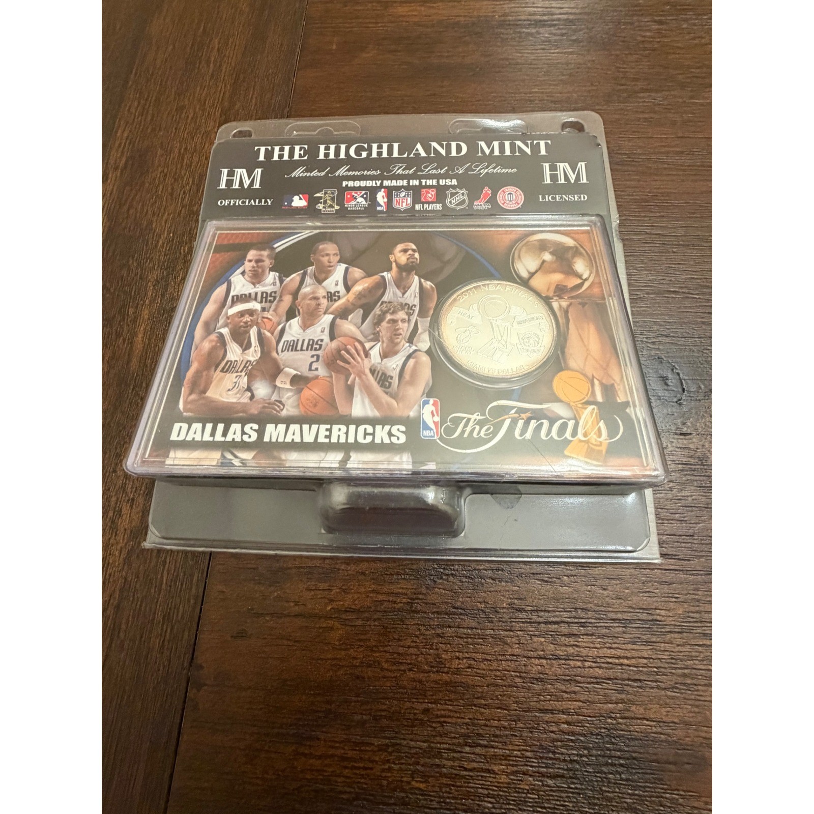 Dallas Mavericks 2011 NBA Finals Champions Highland Mint Silver Plated Coin New
