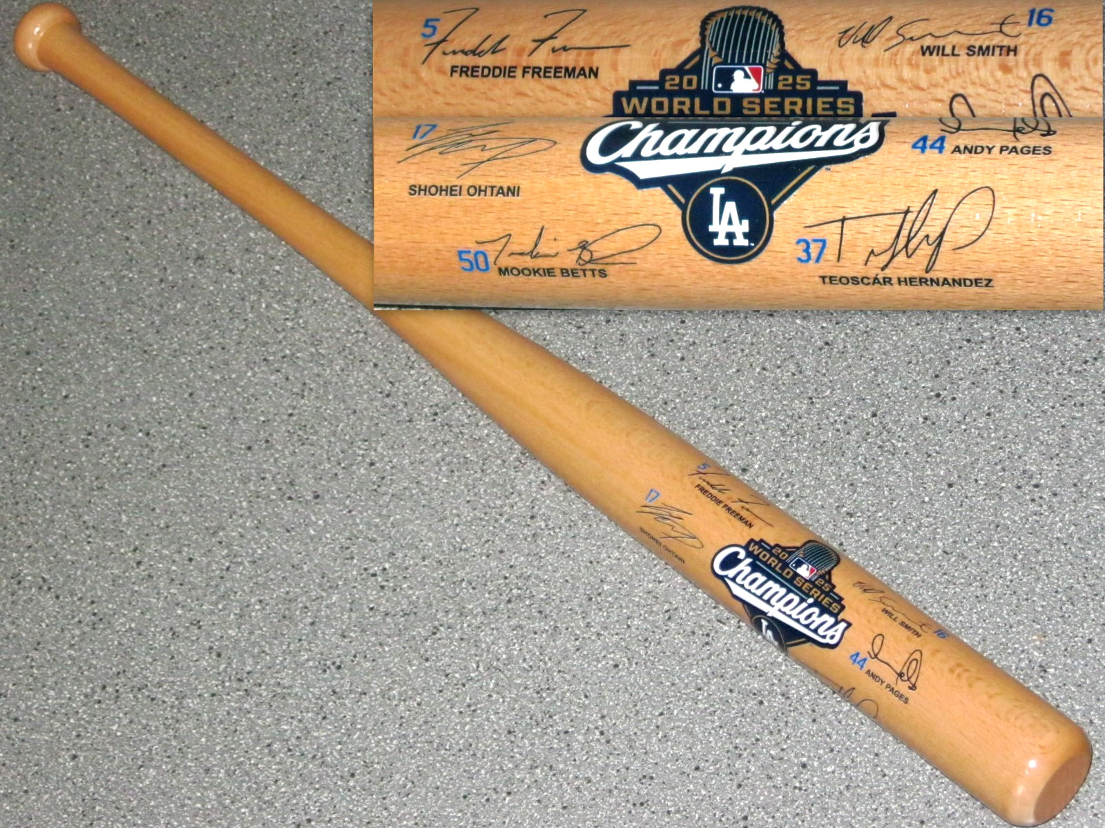 LOS ANGELES DODGERS~2025 WORLD SERIES CHAMPIONS~MINI BASEBALL BAT (6) SIGNATURES