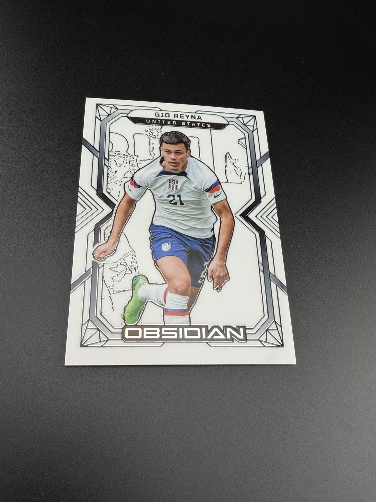 2022-23 panini obsidian Electric Etch Neon White Gio Reyna 9/9 United States