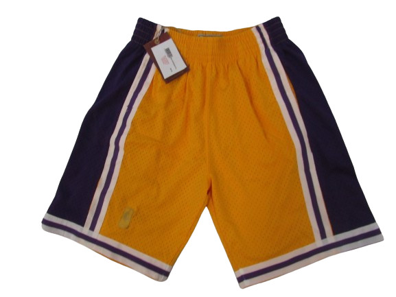 1996-97 Los Angeles Lakers Mens Sizes Mitchell & Ness Yellow Swingman Shorts $85